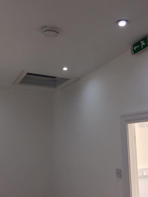 An image of a modern room with new lights